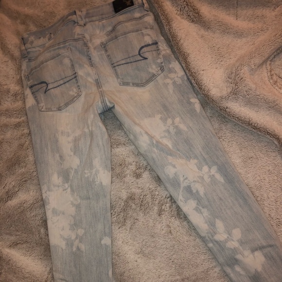 American Eagle Jeans - Picture 4 of 5